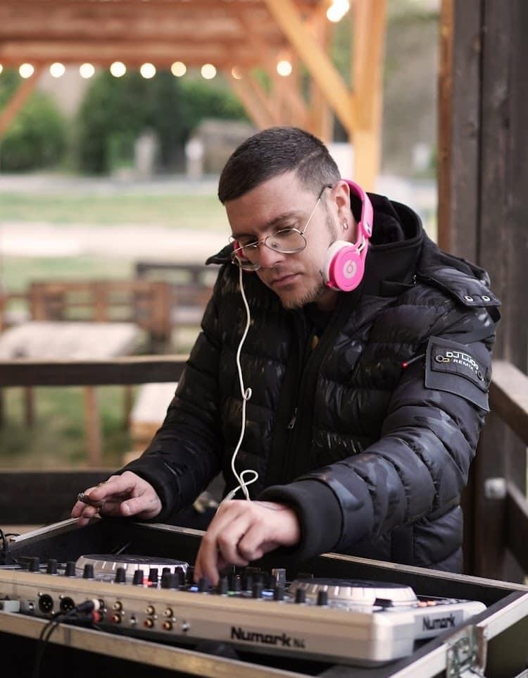 Yenis - Incourt - Brabant wallon | Rencontre Trans