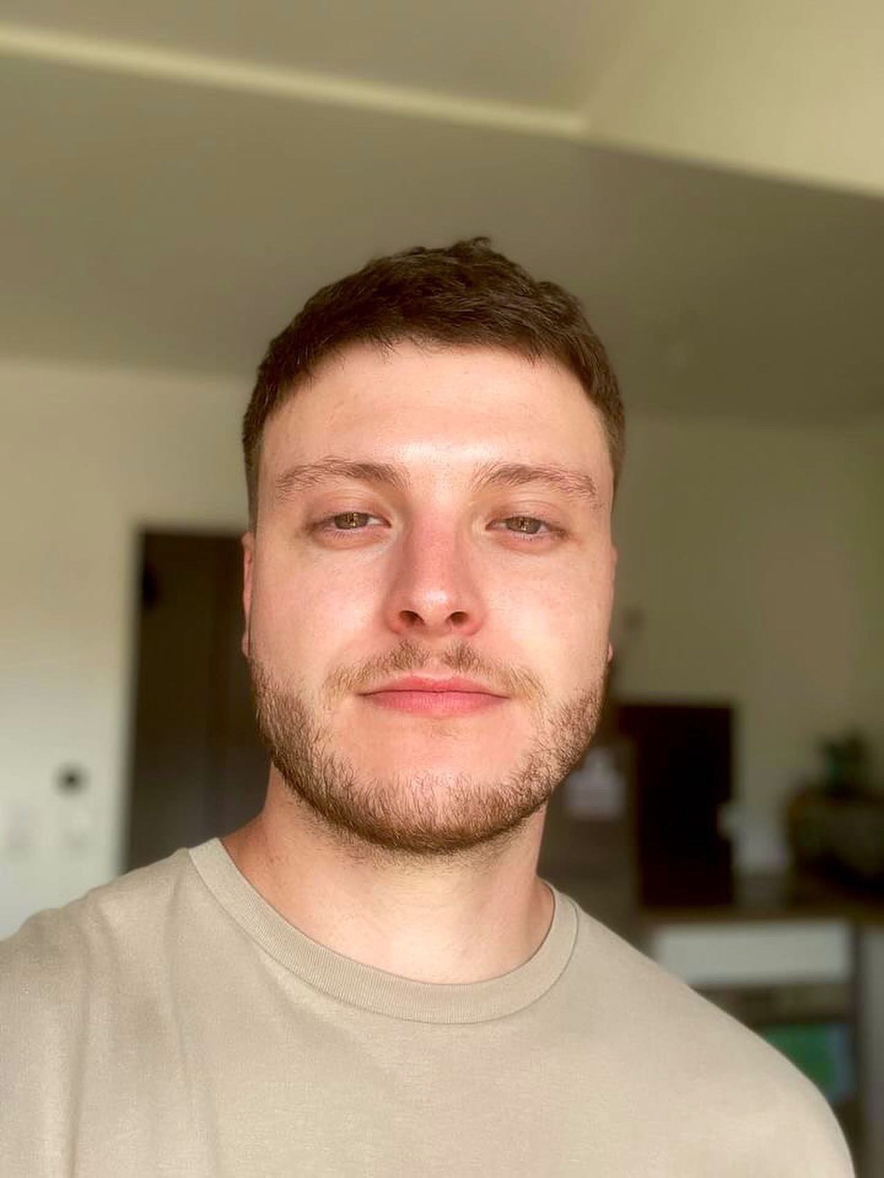 Bugra - Neupré - Liège | Rencontre Trans