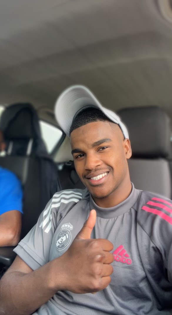 Charles-louis - Erezée - Luxembourg | Rencontre Trans